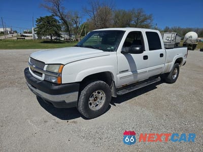 Drugie zdjęcie samochodu z przodu: 2003 CHEVROLET SILVERADO K2500 HEAVY DUTY VIN:1GCHK23U33F194578 - miniatura