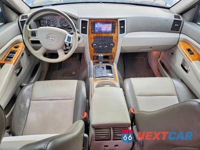 Zdjęcie 8 z 12 samochodu: 2010 JEEP GRAND CHEROKEE LIMITED VIN:1J4RR5GT1AC141406 - miniatura