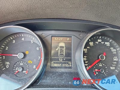 Zdjęcie 9 z 12 samochodu: 2016 VOLKSWAGEN PASSAT SE VIN:1VWBT7A31GC065284 - miniatura
