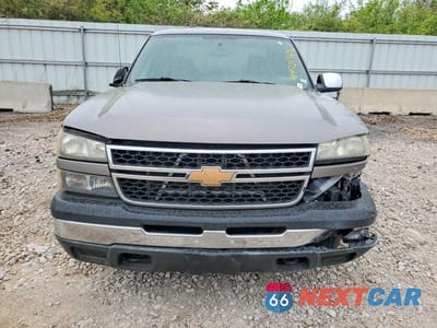 Piąte zdjęcie samochodu w środku: 2006 CHEVROLET SILVERADO C1500 VIN:2GCEC13V261354660 - miniatura