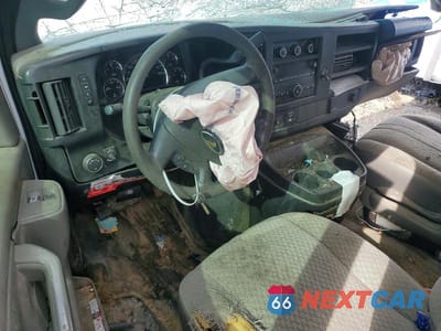 Zdjęcie 8 z 13 samochodu: 2017 CHEVROLET EXPRESS G3500 VIN:1GB0GRFGXH1121164 - miniatura