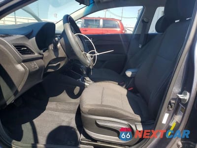 Zdjęcie 7 z 12 samochodu: 2018 HYUNDAI ACCENT SEL VIN:3KPC24A30JE031605 - miniatura
