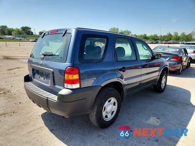 Trzecie zdjęcie samochodu z tyłu: 2005 FORD ESCAPE XLS VIN:1FMYU92Z75KA16095 - miniatura
