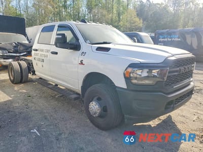 Czwarte zdjęcie samochodu z boku: 2023 RAM 3500 VIN:3C7WRTCL1PG513449 - miniatura