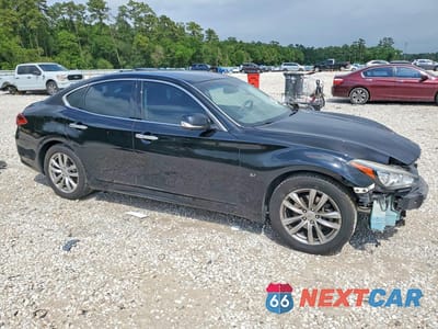 Czwarte zdjęcie samochodu z boku: 2015 INFINITI Q70 3.7 VIN:JN1BY1AP9FM540714 - miniatura