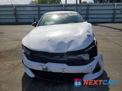 Piąte zdjęcie samochodu w środku: 2022 KIA K5 GT LINE VIN:5XXG64J27NG128794 - miniatura