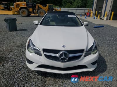 Piąte zdjęcie samochodu w środku: 2014 MERCEDES-BENZ E 350 VIN:WDDKK5KF5EF278744 - miniatura