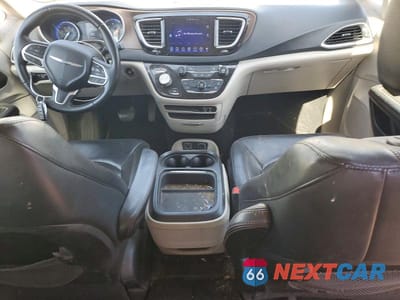 Zdjęcie 8 z 13 samochodu: 2017 CHRYSLER PACIFICA TOURING L VIN:2C4RC1BG5HR543912 - miniatura