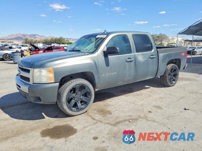 2011 CHEVROLET SILVERADO K1500 LT 3GCPKSE37BG273037 - główne zdjęcie licytacji z USA - miniatura