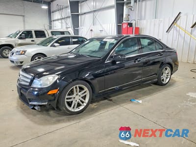 2012 MERCEDES-BENZ C 300 4MATIC WDDGF8BB5CA613665 - główne zdjęcie licytacji z USA - miniatura