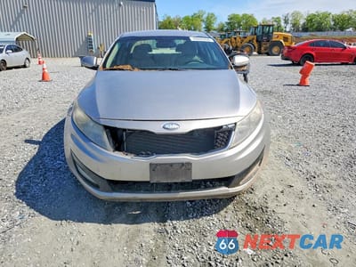 Piąte zdjęcie samochodu w środku: 2013 KIA OPTIMA LX VIN:5XXGM4A79DG236317 - miniatura