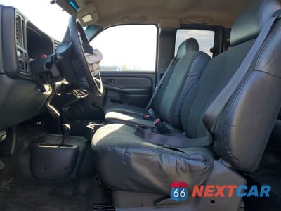 Zdjęcie 7 z 13 samochodu: 2002 CHEVROLET SILVERADO K1500 VIN:2GCEK19V821268855 - miniatura