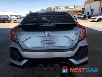 Zdjęcie 6 z 12 samochodu: 2018 HONDA CIVIC SPORT TOURING VIN:SHHFK7H9XJU428191 - miniatura