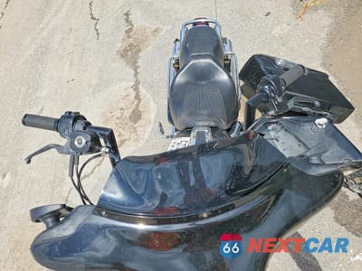 Piąte zdjęcie samochodu w środku: 2006 HARLEY DAVIDSON FLHXI VIN:1HD1KBW156Y621219 - miniatura