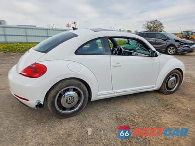 Trzecie zdjęcie samochodu z tyłu: 2012 VOLKSWAGEN BEETLE VIN:3VWJP7AT7CM645888 - miniatura