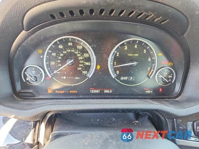 Zdjęcie 9 z 13 samochodu: 2014 BMW X3 XDRIVE28I VIN:5UXWX9C56E0D11913 - miniatura
