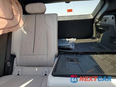 Zdjęcie 10 z 13 samochodu: 2026 CADILLAC LYRIQ SPORT VIN:1GYKPURL0TZ308871 - miniatura