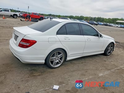 Trzecie zdjęcie samochodu z tyłu: 2014 MERCEDES-BENZ C 250 VIN:WDDGF4HB8EG256594 - miniatura
