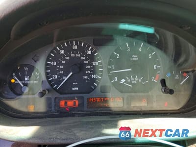 Zdjęcie 9 z 12 samochodu: 2005 BMW 325 I VIN:WBAET37445NJ86978 - miniatura
