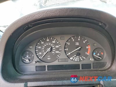 Zdjęcie 9 z 14 samochodu: 2001 BMW X5 VIN:WBAFB33571LH23177 - miniatura
