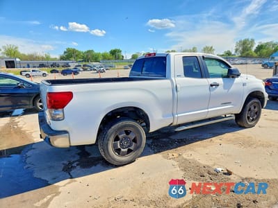 Trzecie zdjęcie samochodu z tyłu: 2007 TOYOTA TUNDRA DOUBLE CAB SR5 VIN:5TBBT54157S449822 - miniatura