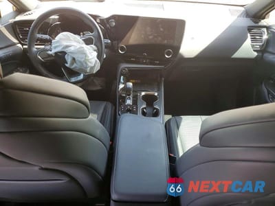 Zdjęcie 8 z 12 samochodu: 2024 LEXUS NX 450H+ F SPORT HANDLING VIN:JTJKKCFZ1R2041360 - miniatura