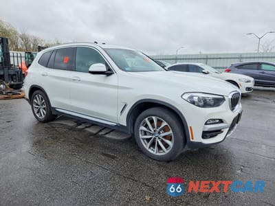 Czwarte zdjęcie samochodu z boku: 2019 BMW X3 XDRIVE30I VIN:5UXTR9C55KLP77417 - miniatura