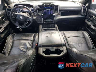 Zdjęcie 8 z 13 samochodu: 2019 RAM 3500 LIMITED VIN:3C63RRPL6KG660928 - miniatura