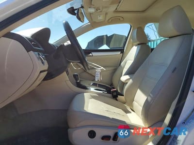 Zdjęcie 7 z 12 samochodu: 2013 VOLKSWAGEN PASSAT SE VIN:1VWBH7A36DC088489 - miniatura