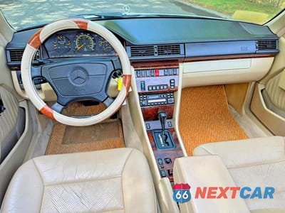 Zdjęcie 9 z 10 samochodu: 1995 MERCEDES-BENZ E 320 VIN:WDBEA66E5SC282399 - miniatura