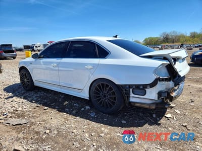 Drugie zdjęcie samochodu z przodu: 2017 VOLKSWAGEN PASSAT R-LINE VIN:1VWDT7A33HC052627 - miniatura