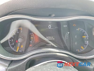 Zdjęcie 9 z 13 samochodu: 2018 JEEP GRAND CHEROKEE LAREDO VIN:1C4RJFAG2JC294780 - miniatura