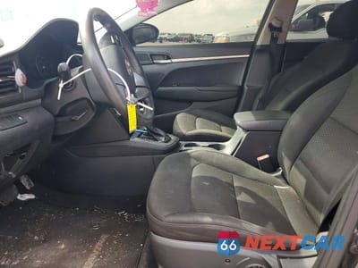 Zdjęcie 7 z 12 samochodu: 2019 HYUNDAI ELANTRA SE VIN:5NPD74LF3KH466497 - miniatura