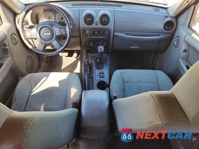Zdjęcie 8 z 13 samochodu: 2007 JEEP LIBERTY SPORT VIN:1J4GL48KX7W603011 - miniatura