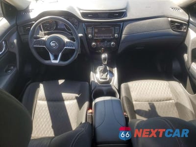 Zdjęcie 8 z 14 samochodu: 2018 NISSAN ROGUE S VIN:KNMAT2MV4JP585428 - miniatura
