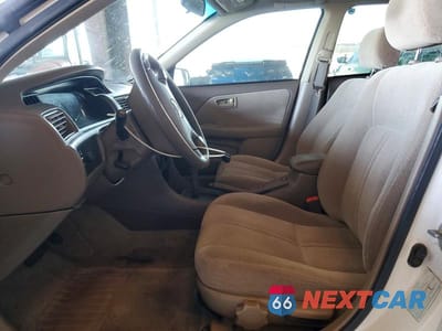 Zdjęcie 7 z 12 samochodu: 2001 TOYOTA CAMRY LE VIN:4T1BG22K21U826868 - miniatura