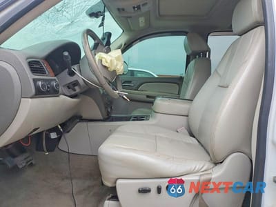 Zdjęcie 7 z 12 samochodu: 2007 CHEVROLET SILVERADO K1500 CREW CAB VIN:2GCEK13Y571597183 - miniatura