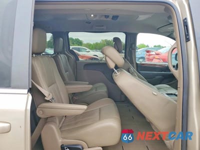 Zdjęcie 11 z 13 samochodu: 2016 CHRYSLER TOWN & COUNTRY TOURING VIN:2C4RC1BG3GR287347 - miniatura