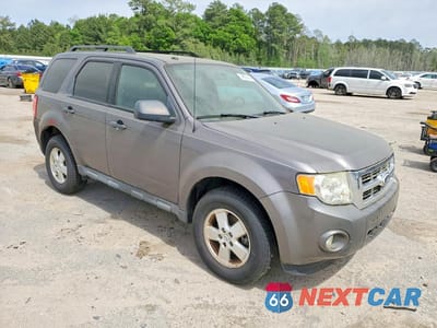 Czwarte zdjęcie samochodu z boku: 2010 FORD ESCAPE XLT VIN:1FMCU0D74AKC76661 - miniatura