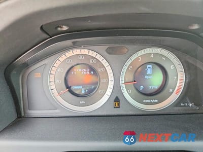 Zdjęcie 9 z 12 samochodu: 2010 VOLVO XC70 3.2 VIN:YV4960BZ9A1091635 - miniatura