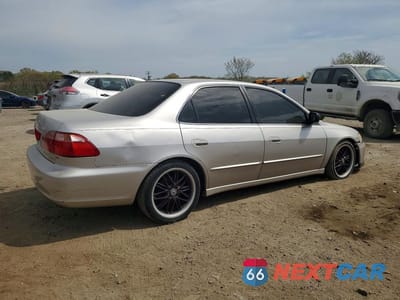 Trzecie zdjęcie samochodu z tyłu: 1999 HONDA ACCORD EX VIN:JHMCG6676XC035245 - miniatura