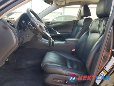 Zdjęcie 7 z 13 samochodu: 2006 LEXUS IS 350 VIN:JTHBE262165010710 - miniatura