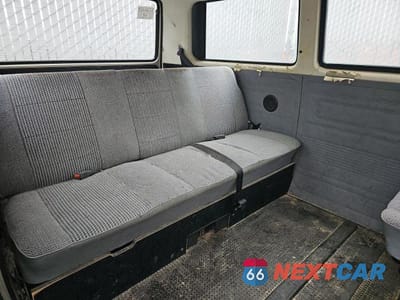 Zdjęcie 7 z 11 samochodu: 1990 VOLKSWAGEN VANAGON BUS VIN:WV2YB0253LH036942 - miniatura