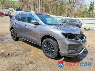 Czwarte zdjęcie samochodu z boku: 2019 NISSAN ROGUE SV VIN:KNMAT2MV0KP557613 - miniatura