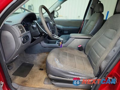 Zdjęcie 7 z 13 samochodu: 2004 FORD EXPLORER XLS VIN:1FMZU62KX4UC05297 - miniatura