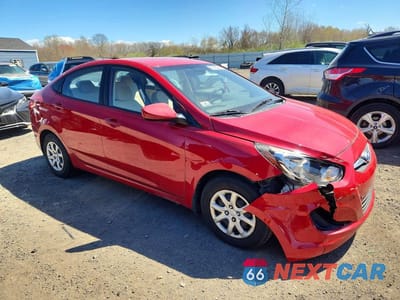 Czwarte zdjęcie samochodu z boku: 2013 HYUNDAI ACCENT GLS VIN:KMHCT4AE3DU316492 - miniatura