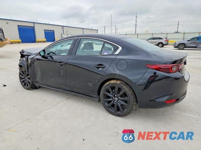 Drugie zdjęcie samochodu z przodu: 2026 MAZDA 3 SELECT SPORT VIN:JM1BPABL5T1855972 - miniatura