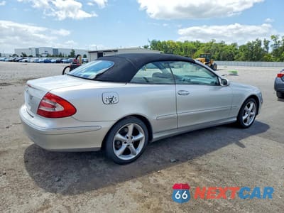 Trzecie zdjęcie samochodu z tyłu: 2005 MERCEDES-BENZ CLK 320 VIN:WDBTK65JX5F161387 - miniatura