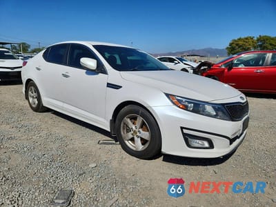 Czwarte zdjęcie samochodu z boku: 2014 KIA OPTIMA LX VIN:KNAGM4A75E5496121 - miniatura