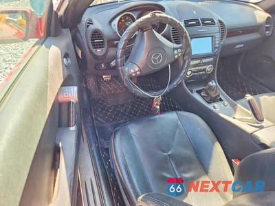 Zdjęcie 8 z 12 samochodu: 2005 MERCEDES-BENZ SLK 350 VIN:WDBWK56F85F038494 - miniatura